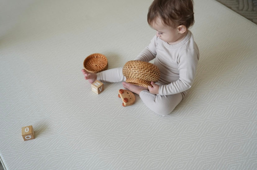 NEW: Diamond Geo Playmat